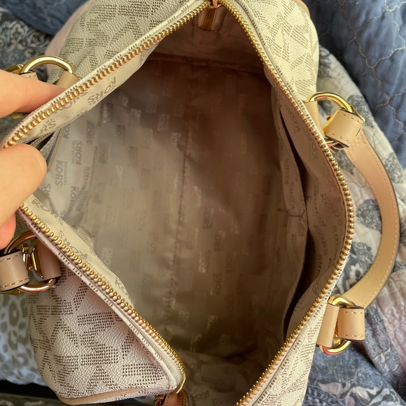 Michael Kors Grayson crossbody Satchel - Picture 2 of 14